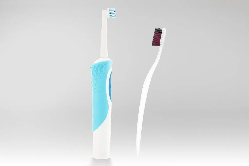 Which Toothbrush Works Best: Electric or Manual? Which Toothbrush Works Best Electric or Manual